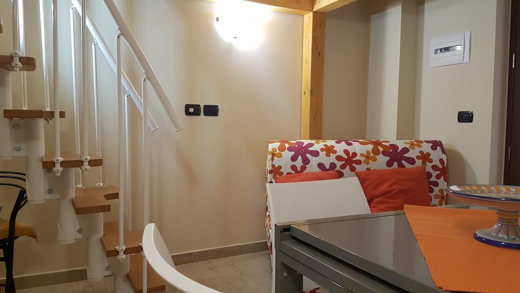 Loft Al Vicoletto Sul Mare Letojanni Exterior foto